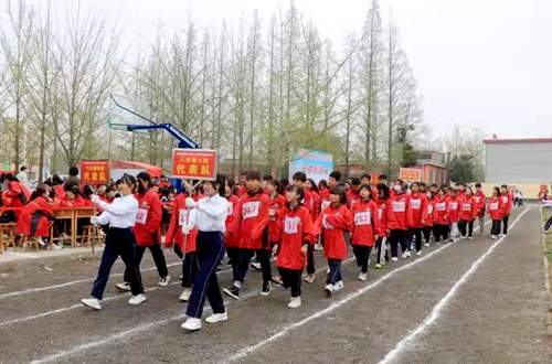 郯城县高峰头镇：中小学春季田径运动会火热开赛