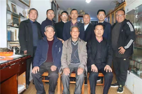 篆刻家商开栋新收弟子刘志勇