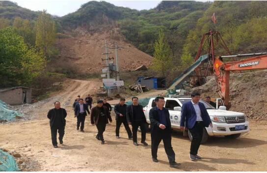 河南方城：加强矿山治理 保护青山绿水