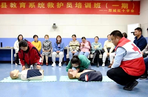 山东郯城：“急救课”进校园（组图）