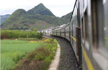项目建设势头正酣 交通投资提速加力
