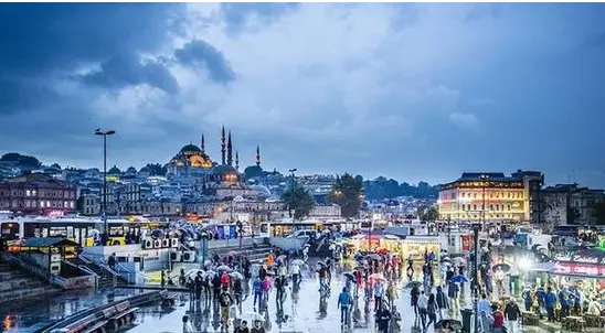 “五一”将有2.5亿人出游 高铁旅游消费带形成