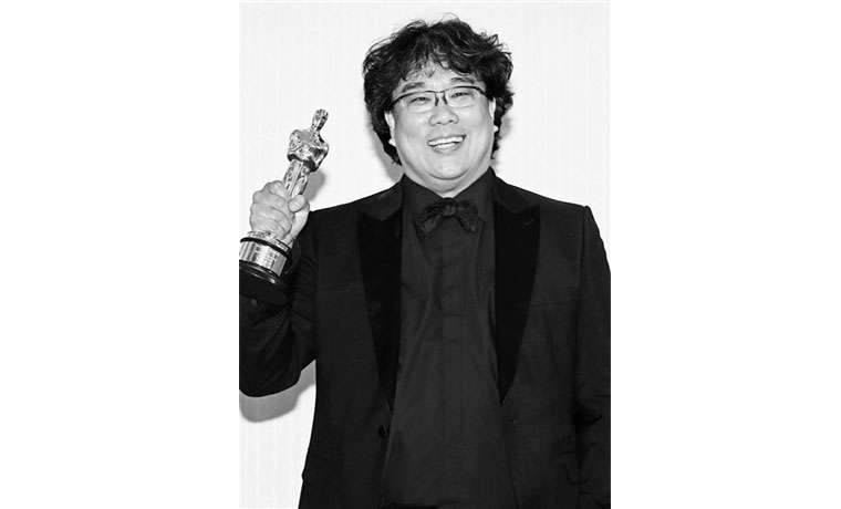 《寄生虫》横扫奥斯卡 导演称对电影是真爱