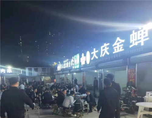 菏泽市城管局行政执法支队开展餐饮油烟排放专项整治和督查考核行动