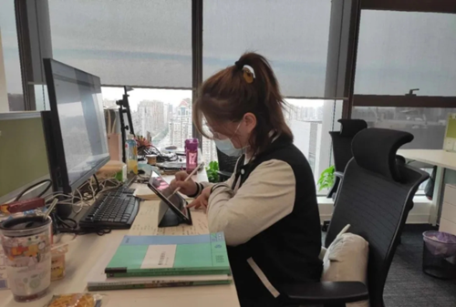 猿辅导“无所不能”的生物老师，用“素材”点燃学生学习热情