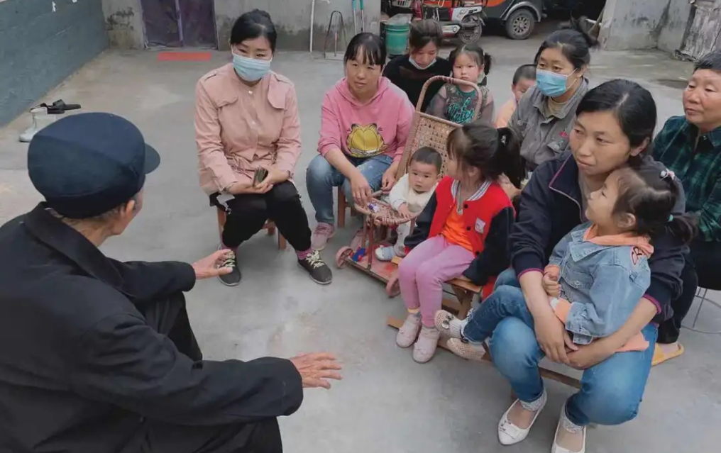 党史教育进庭院