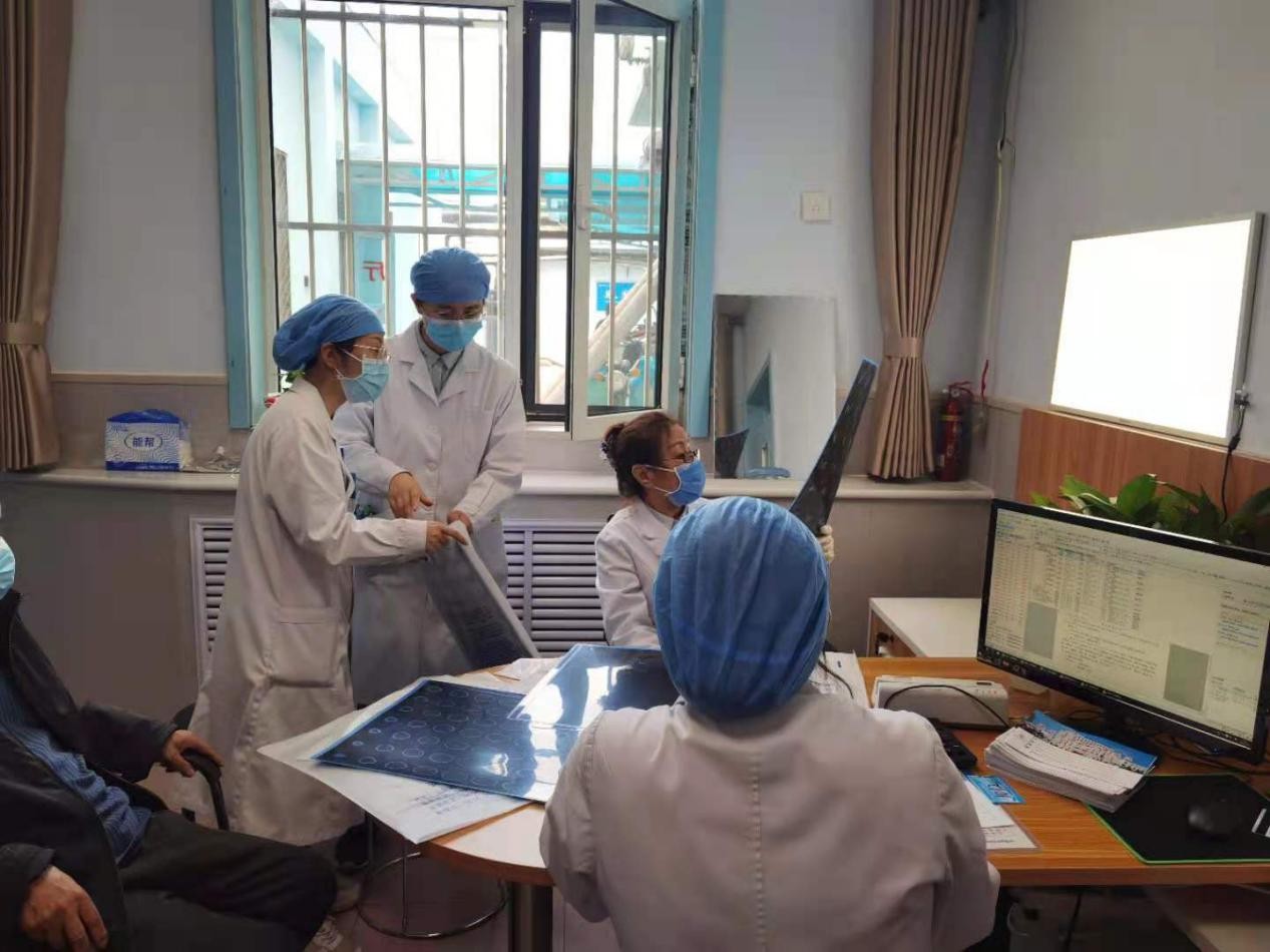 德州市第七人民医院成为北京医师协会帮扶医院，北京专家第一天来院坐诊！