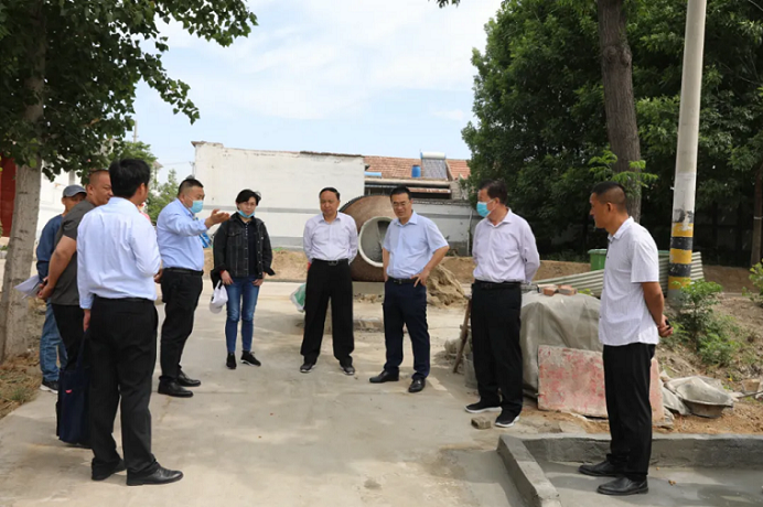 开展环境综合治理 改善农村人居环境