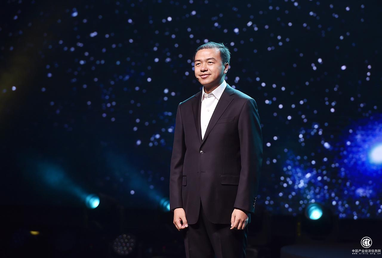 腾讯与《科学》期刊发布最新科学看点榜单，6位中国少年为科学家颁奖 