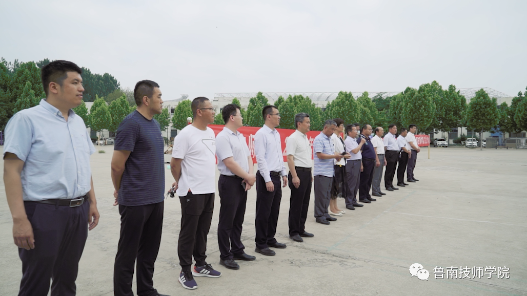 加强安全教育 防患于未然——鲁南技师学院开展消防应急演练活动