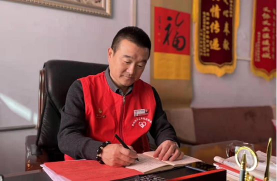 不一般的“红马甲”专访德州市义工志愿者联合会副会长韩胜