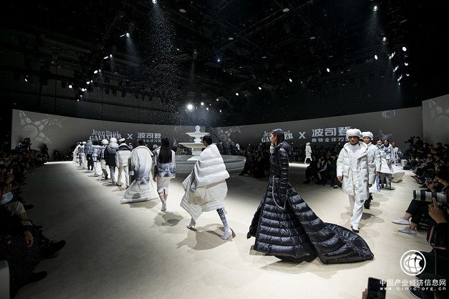 波司登2020/21财报业绩逆势上扬，中国羽绒服全球领先