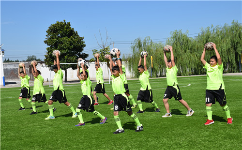 望重中学落实“五项管理”，让学生“强”起来