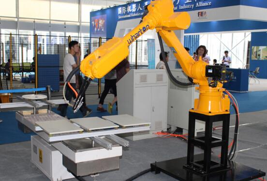 广东佛山：以数字化攻克陶瓷行业痛点