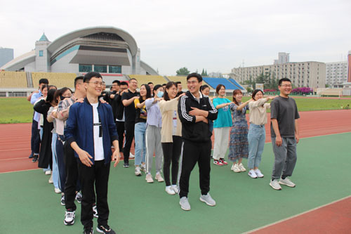 年轻干部培训班学员团建活动01.JPG