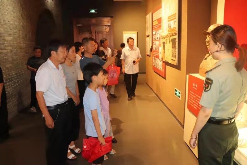 山东省散文学会夏津创作基地参观革命纪念馆庆祝建党一百周年