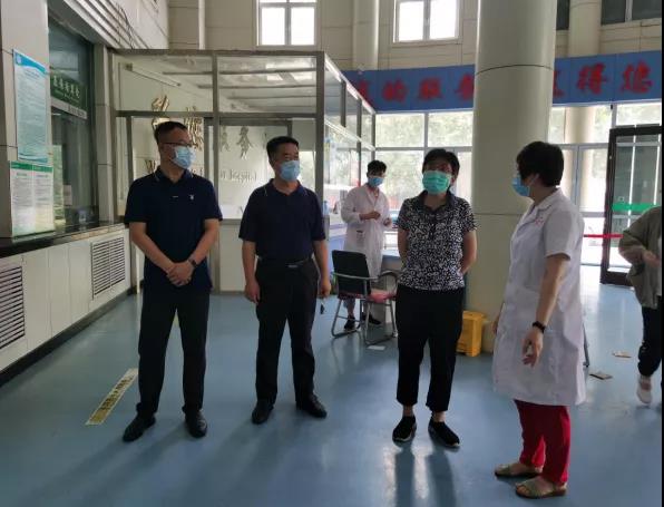 深入基层、细致指导，持续做好群众就医购药保障工作