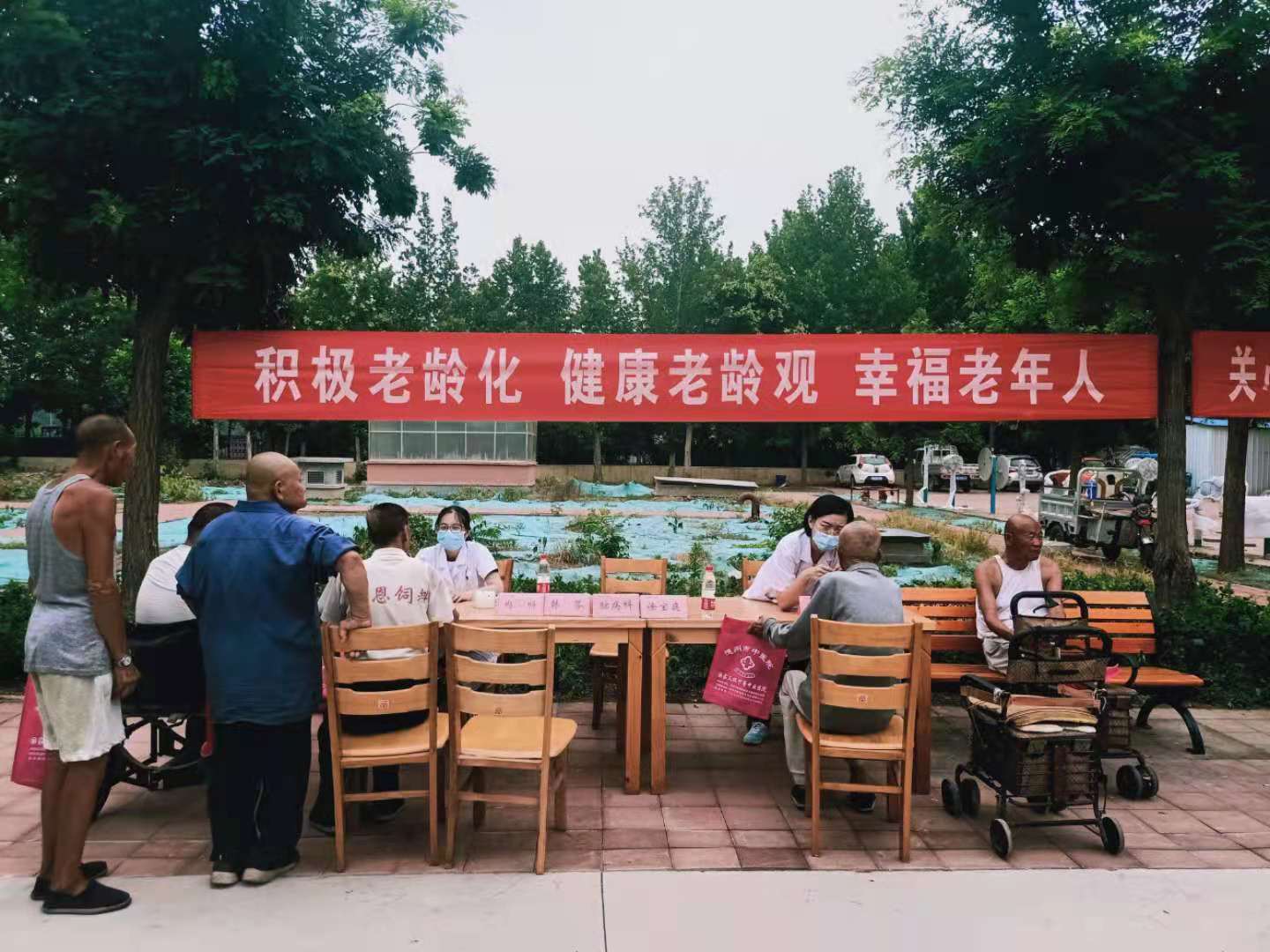 德州市卫生健康委开展2021老年健康宣传周义诊活动：关注口腔健康，品味老年幸福