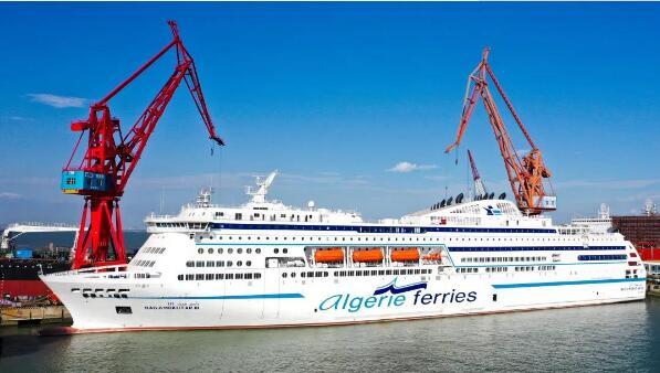 中阿首个豪华客滚船项目起航