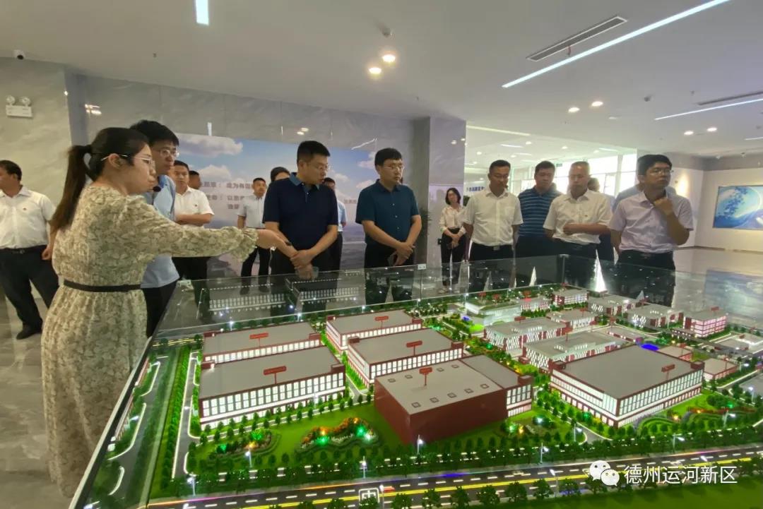 德州运河新区党工委理论学习中心组赴齐河县临邑县考察学习