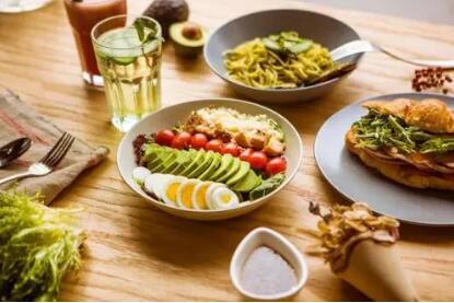 轻食消费有“钱景”行业规范要跟上