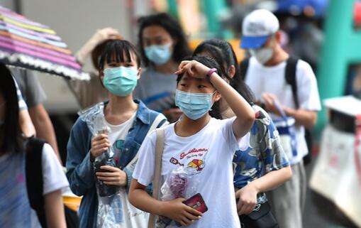 疫苗打了，口罩还是不能摘