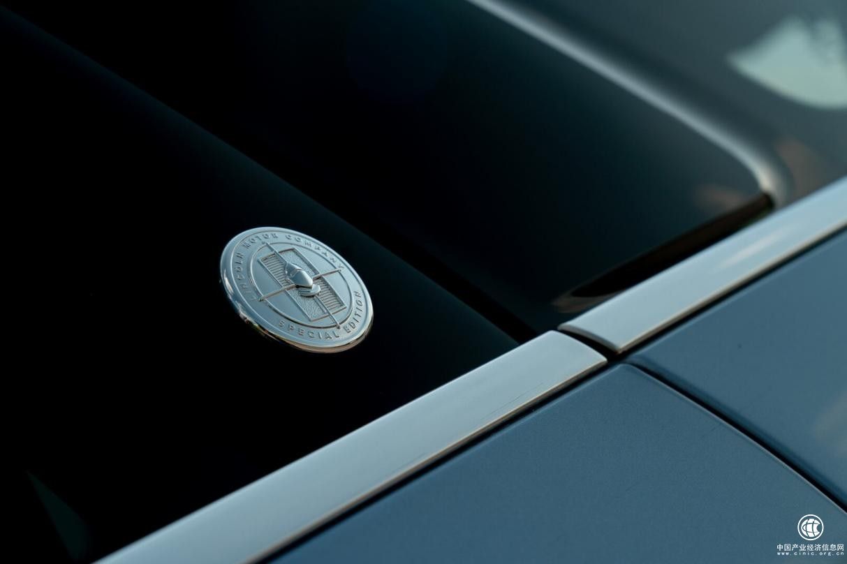 林肯领航员长轴版恢弘气场，进取而不失沉稳