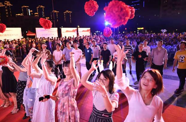 传统节日如何实现文化“破圈”？ 七夕，打动人的不仅是爱情