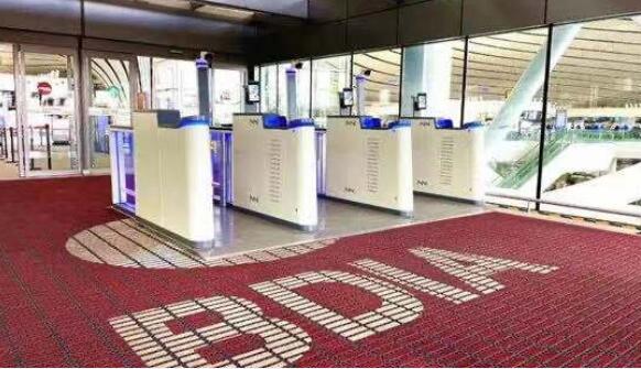 中电长城圣非凡自助防爆测温闸机实现5秒“一证通关”