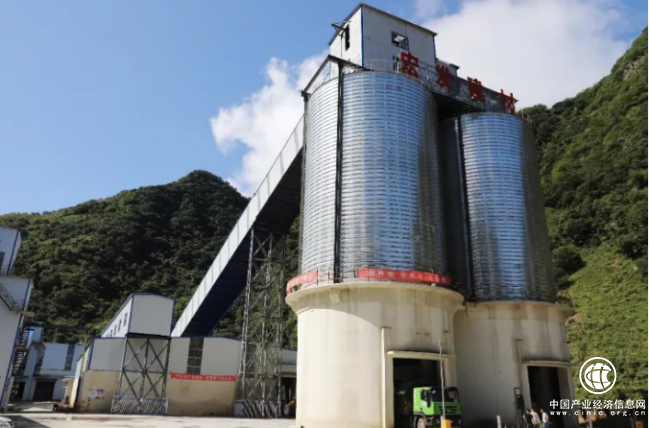 河南发恩德公司：绿色发展产业兴 废渣废石变成宝