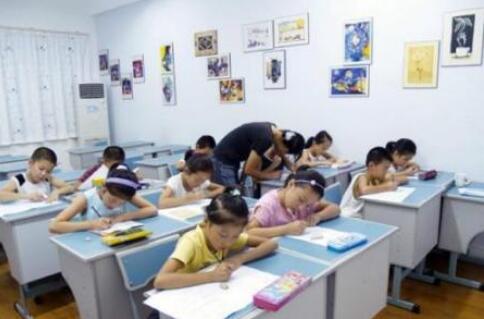 未经许可不得线上从事有偿性学科类培训！六部门部署“双减”工作