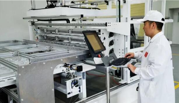 我国首套热控产品制作与测试系统投入使用