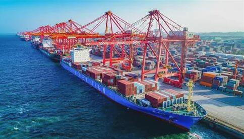 我国港口货物吞吐量稳居世界第一
