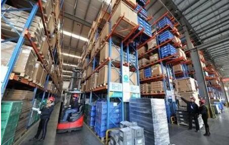 美的成功落地5G定位智能物流应用 全连接工厂蓝图已展开