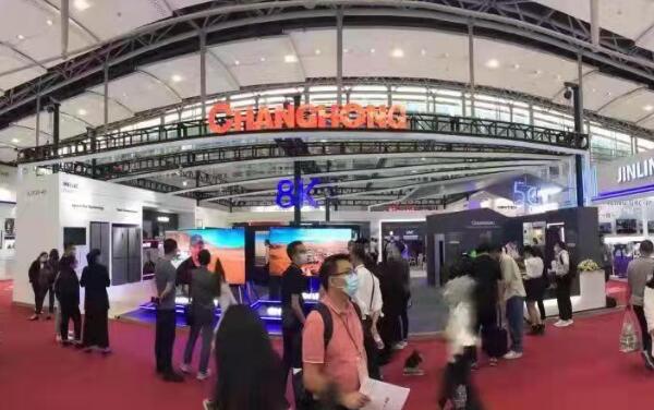 第130届广交会开放大门迎天下客