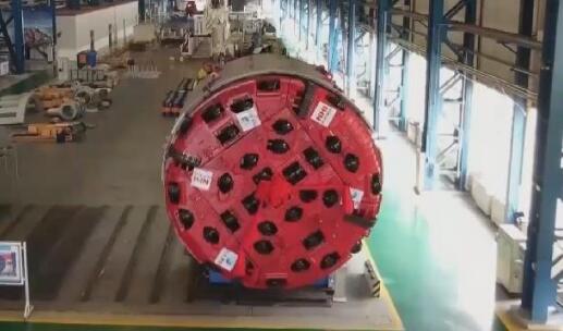 北方重工世界首台全适应型煤矿掘进机诞生