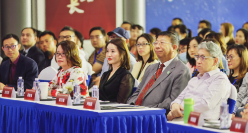 威雅学校支持参与2021中欧校友父母教育论坛