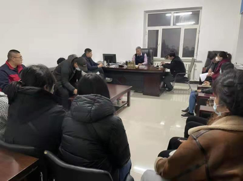 前进农场有限公司为民办实事 下大力气保障居民温暖过冬