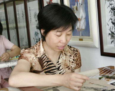 张小红：夏布绣出国宝非遗之花