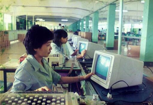 世界电视日：奔腾的时代洪流与康佳的科技探索