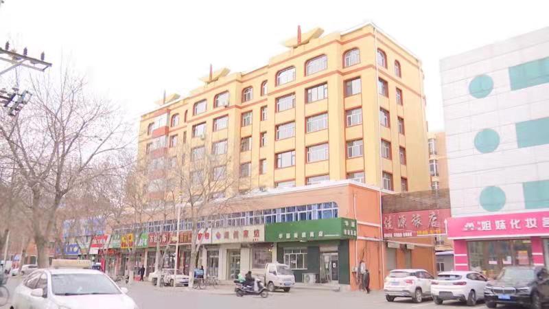 黑龙江省富裕县：老楼“脱胎换骨”变身新家园 住户交口称赞