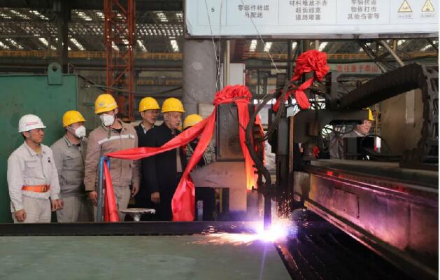 海上福州“百台万吨”项目在马尾造船正式开工