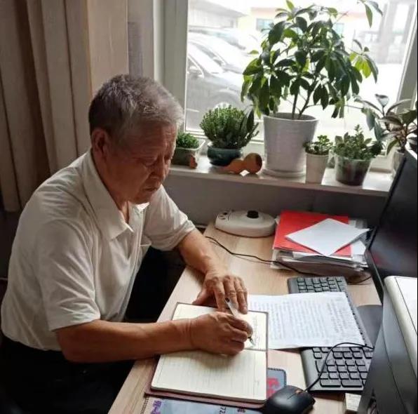 山东莒南十字路街道老干党总支：“五看五比”创新开展党史学习教育