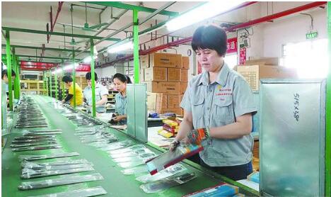 广东阳江：“刀剪之都”加快智造升级