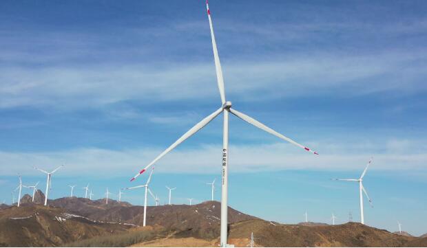 国内单机容量最大的山地风电项目并网发电