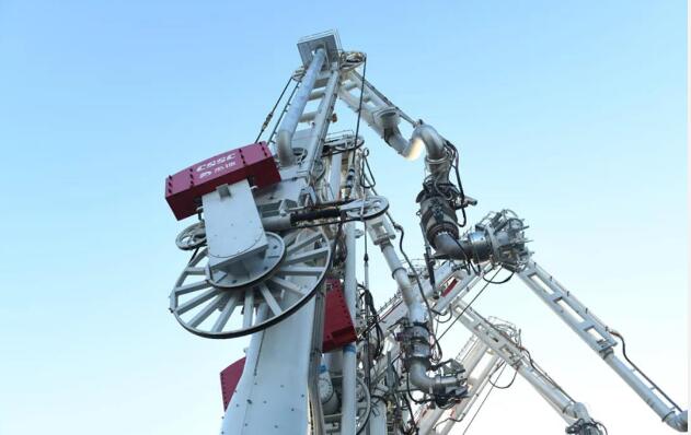 全球首台具备自动对接功能的LNG卸料臂正式投用