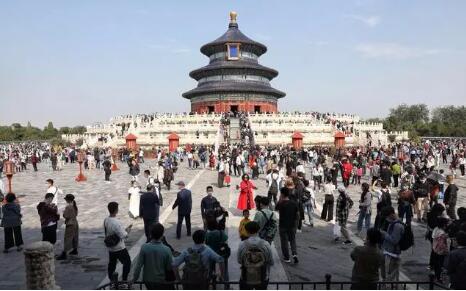 报告显示：2021年国内游客满意度达到历史最高水平