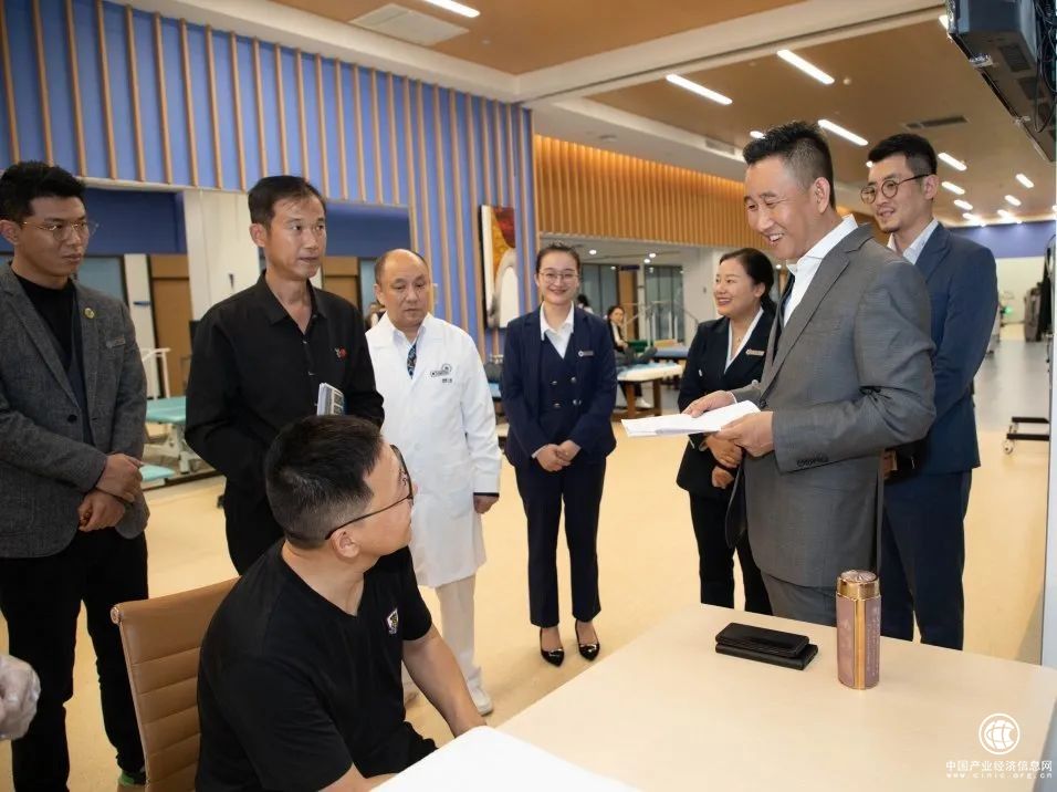  博鳌一龄总院长李玮带领专家团队深入临床一线