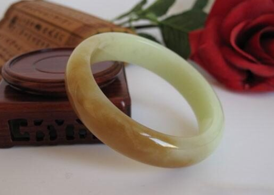 传统玉文化 引领国潮新风尚