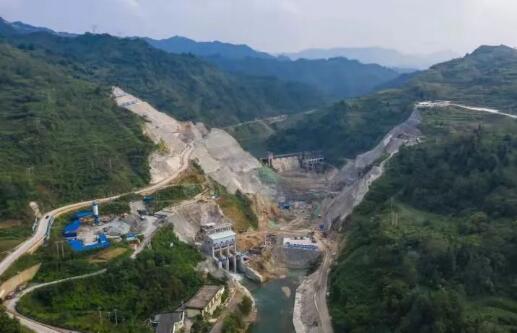 2022年贵州省重大工程项目计划完成投资六千四百四十九亿元